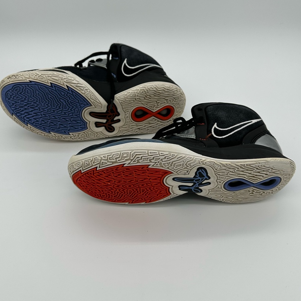 Nike Kyrie Irving Shoes Size 9 Pre owned
